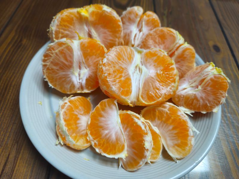 새달귤농장님의 장터 판매 상품 [ (할인.한정판매)상큼하고 달코롬 맛 2.5키로] 첨부 사진