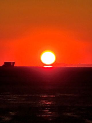 정해인님의 2025년 새해 일출 보셨나요? · 참여글 작성글 사진