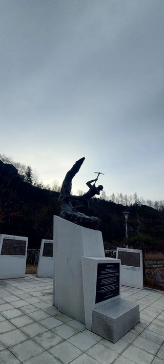 안재성님의 자유주제 · 사진전 작성글 사진