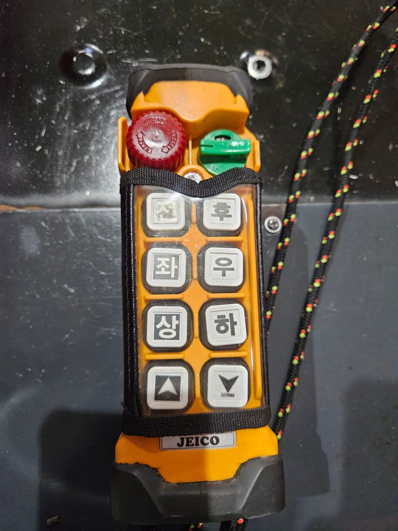 신지안님의 장터 판매 상품 [두산테크 고소작업차 판매합니다] 첨부 사진