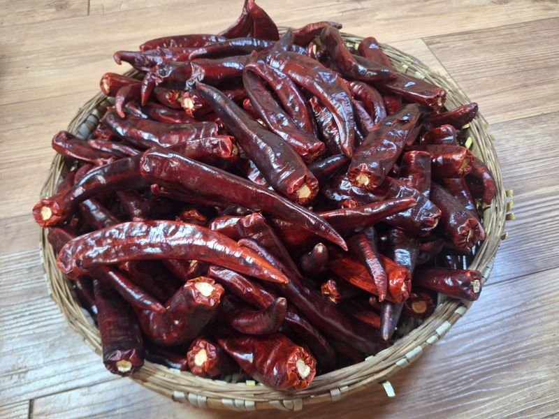 장터 상품 [고추가루 1근당 16000원 세척고추] 썸네일