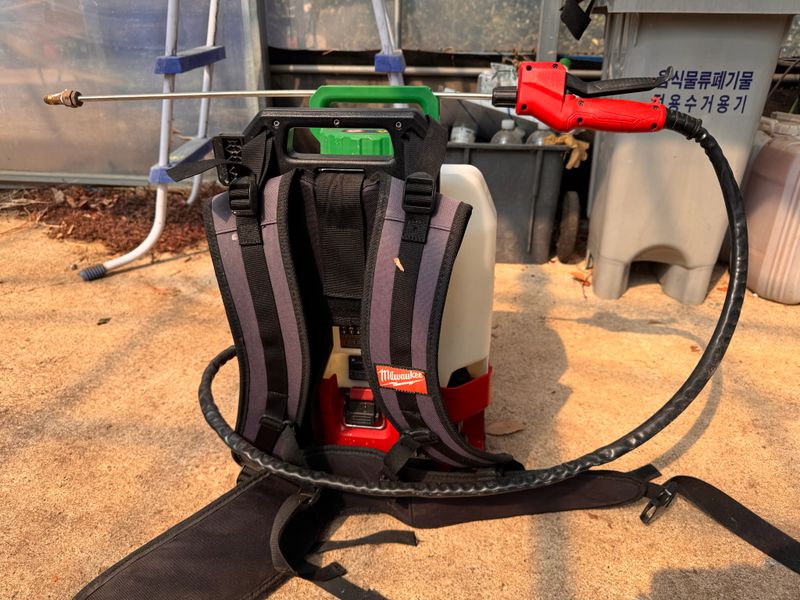 베리하우스님의 장터 판매 상품 [밀워키 충전분무기] 첨부 사진