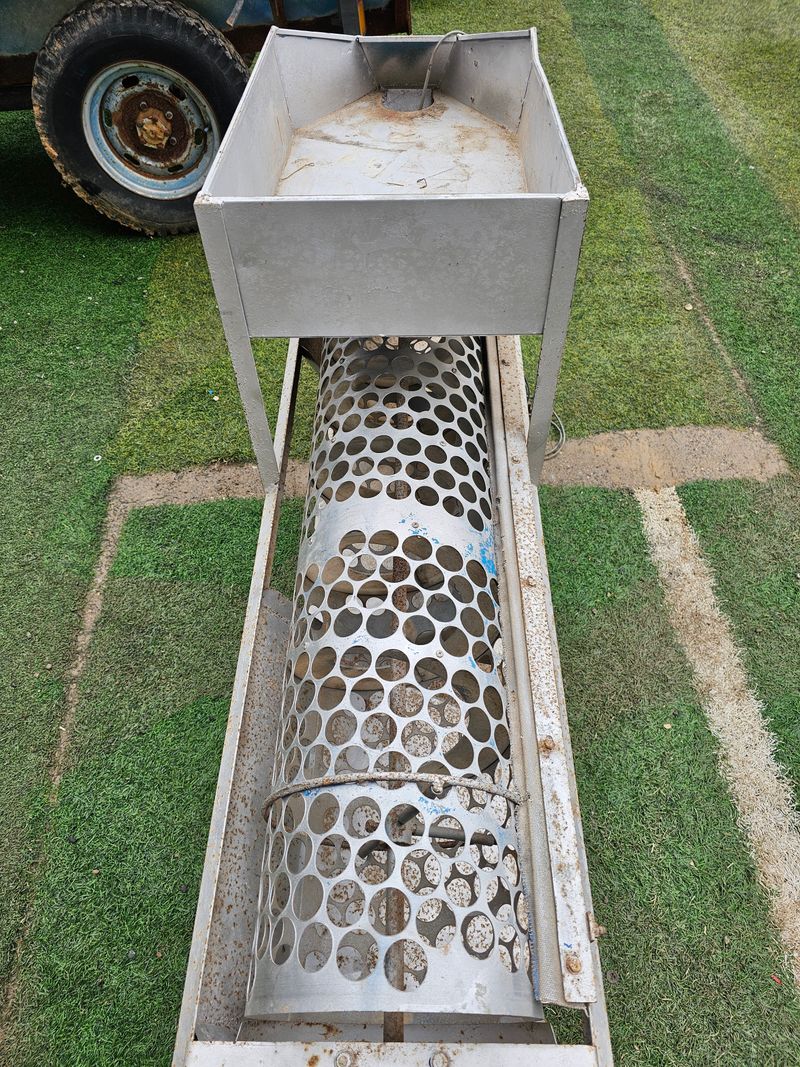 최도윤(중고농기계)님의 장터 판매 상품 [사과대추,알밤 선별기 판매합니다.] 첨부 사진