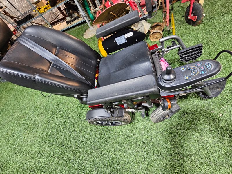 최도윤(중고농기계)님의 장터 판매 상품 [나래 전동 휠체어 판매합니다.] 첨부 사진