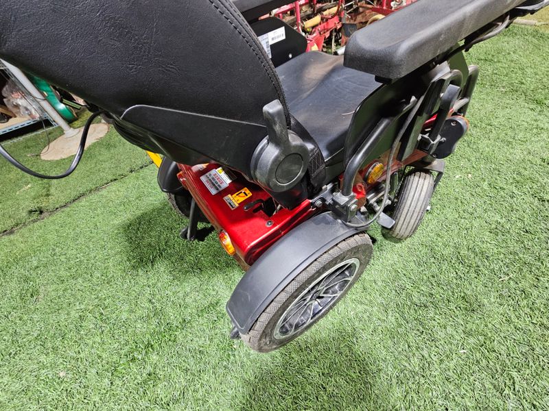 최도윤(중고농기계)님의 장터 판매 상품 [나래 전동 휠체어 판매합니다.] 첨부 사진