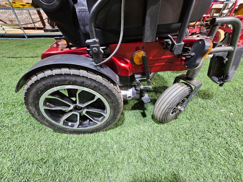 최도윤(중고농기계)님의 장터 판매 상품 [나래 전동 휠체어 판매합니다.] 첨부 사진