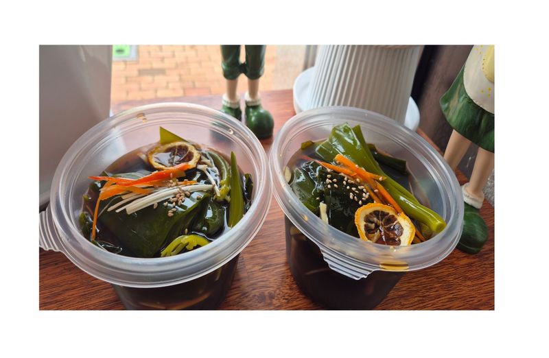 김진국님의 장터 판매 상품 [완도 25년 햇 원초로 만든 다시마 장아찌,톳 장아찌 500g] 첨부 사진