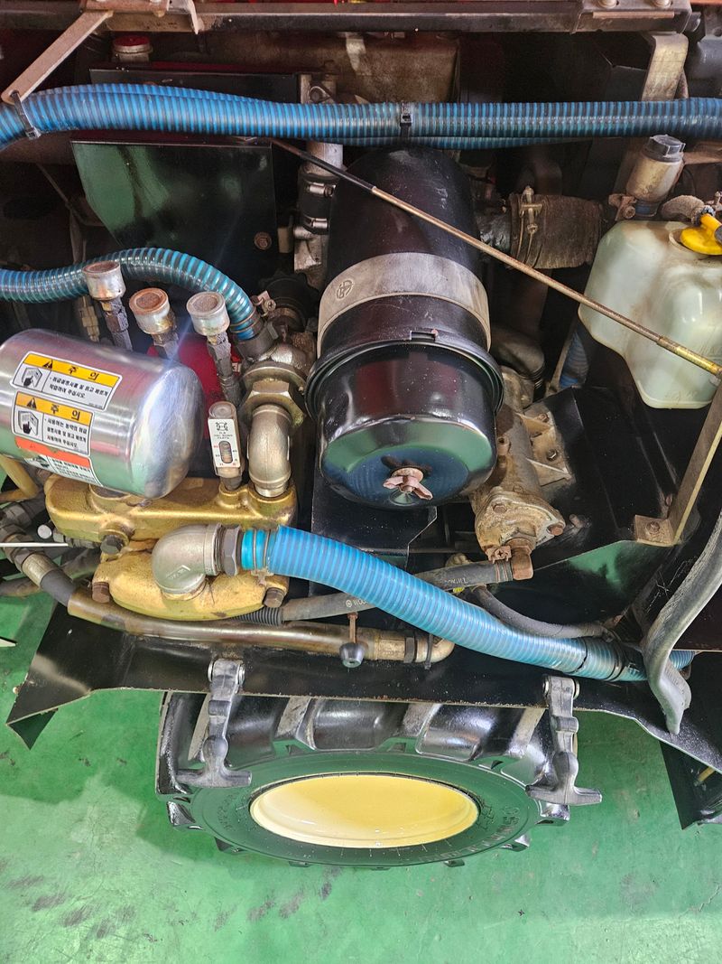 신지안님의 장터 판매 상품 [아세아1000리터 캐빈형ss기 판매합니다] 첨부 사진