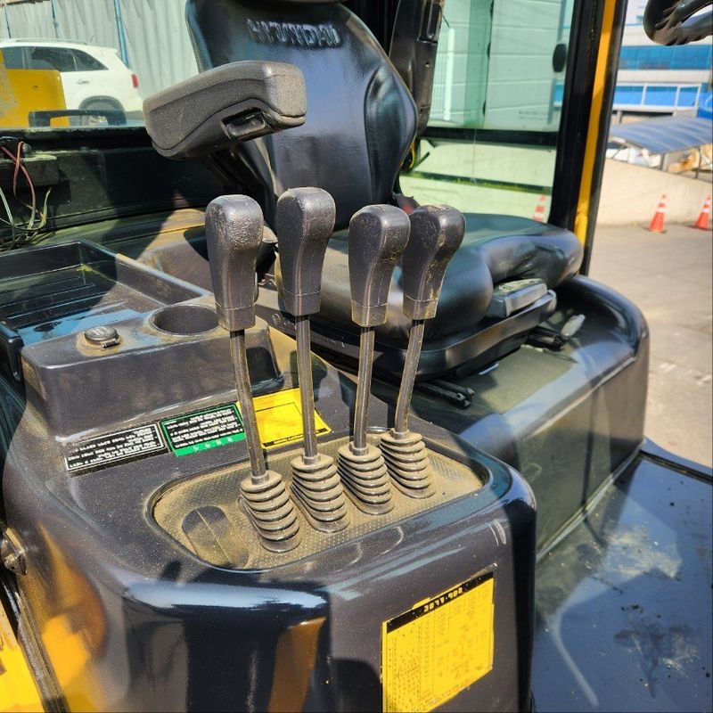 한효진님의 장터 판매 상품 [4.5톤 3단 디젤 중고지게차 ] 첨부 사진