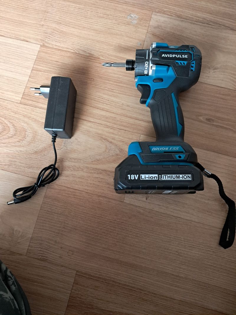 장터 상품 [무선 충전드릴 ,전동드릴] 썸네일