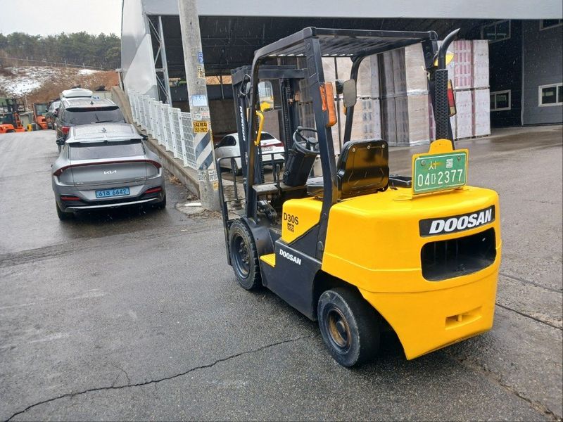 한효진님의 장터 판매 상품 [두산 노랭이 3톤 디젤 중고지게차 순정엔진] 첨부 사진