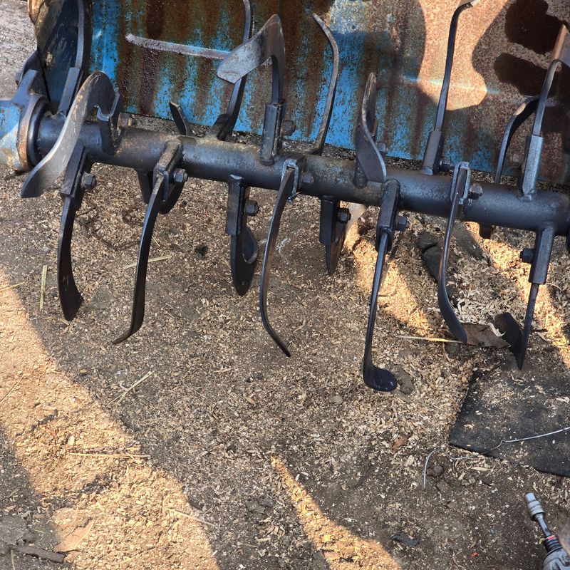 김문규님의 장터 판매 상품 [대동경운기용  10 마력 로타리 쌍채인] 첨부 사진