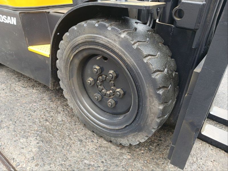 한효진님의 장터 판매 상품 [두산 노랭이 3톤 디젤 중고지게차 순정엔진] 첨부 사진