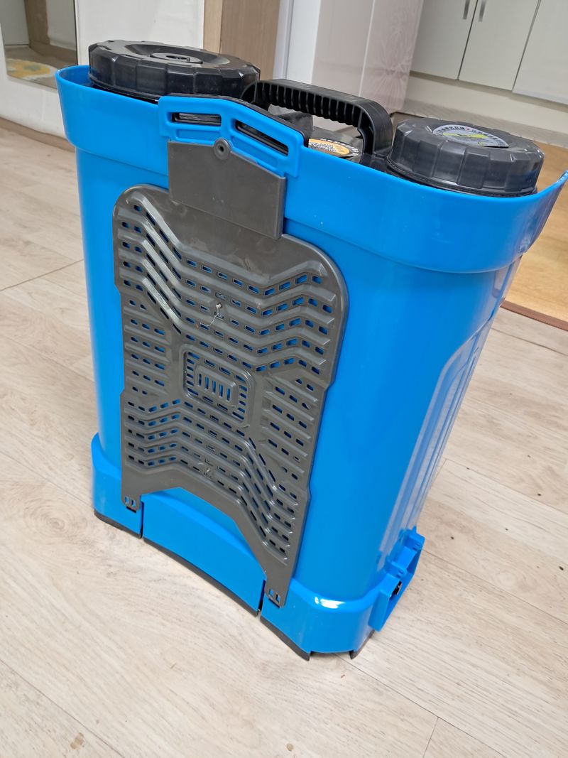 임재혁 님의 장터 판매 상품 [믹서(교반)기능 충전분무기,농약분무기, 전동분무기-20리터] 첨부 사진