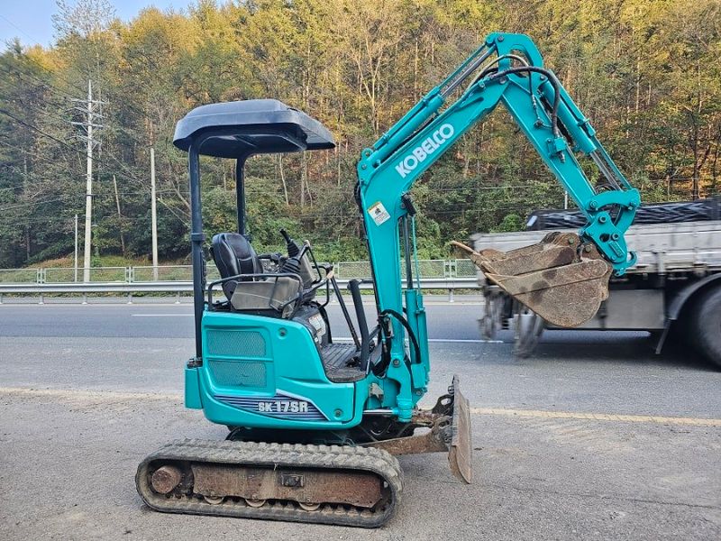 김호한님의 장터 판매 상품 [코벨코 1.7톤미니굴삭기] 첨부 사진