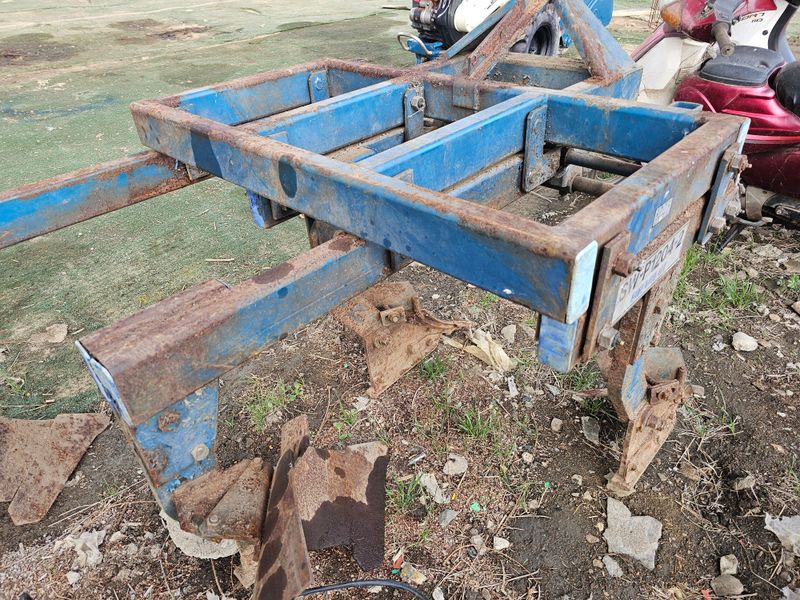 최도윤(중고농기계)님의 장터 판매 상품 [세웅 4련 진동평쟁기 판매합니다. ] 첨부 사진