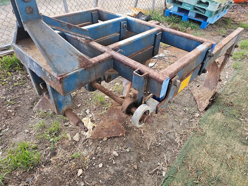 최도윤(중고농기계)님의 장터 판매 상품 [세웅 4련 진동평쟁기 판매합니다. ] 첨부 사진