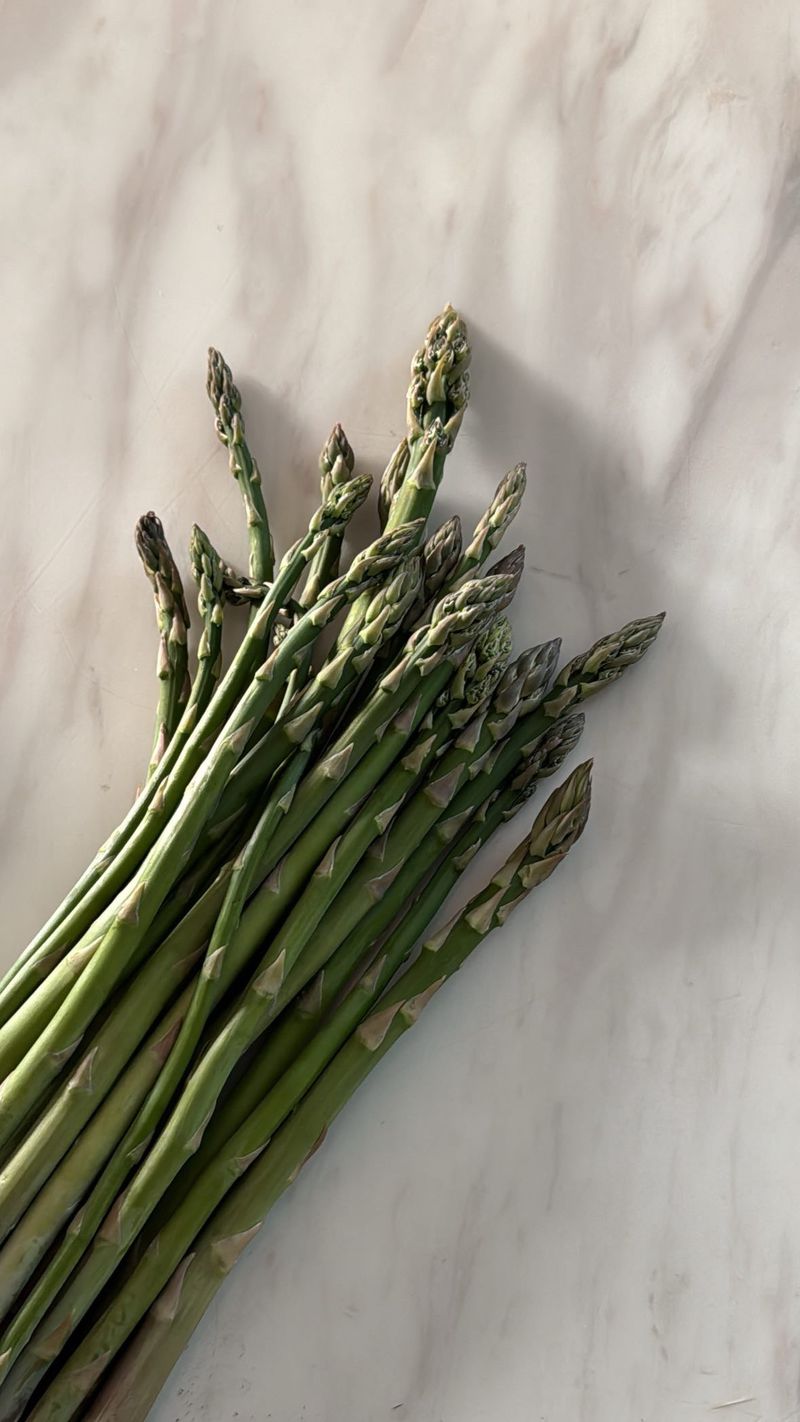 장터 상품 [국산 생 아스파라거스 1kg] 썸네일