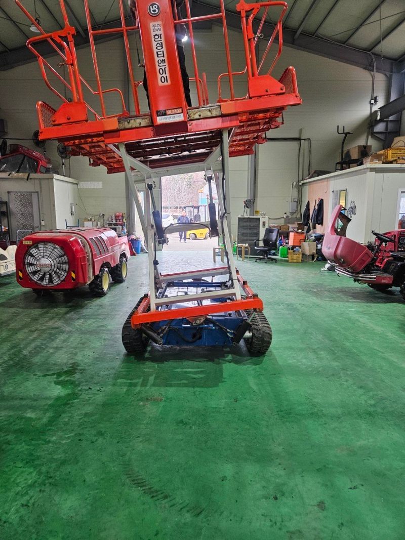 신지안님의 장터 판매 상품 [한성고소작업차 판매합니다] 첨부 사진