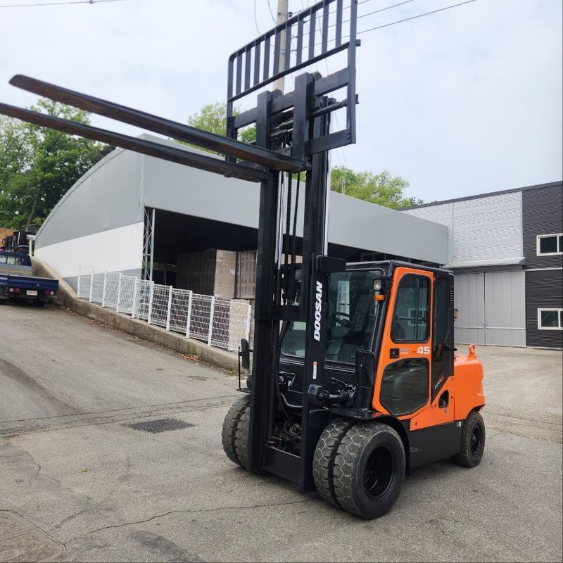 한효진님의 장터 판매 상품 [두산 4.5톤 중고지게차 판매합니다] 첨부 사진