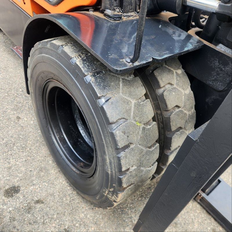 한효진님의 장터 판매 상품 [두산 4.5톤 중고지게차 판매합니다] 첨부 사진