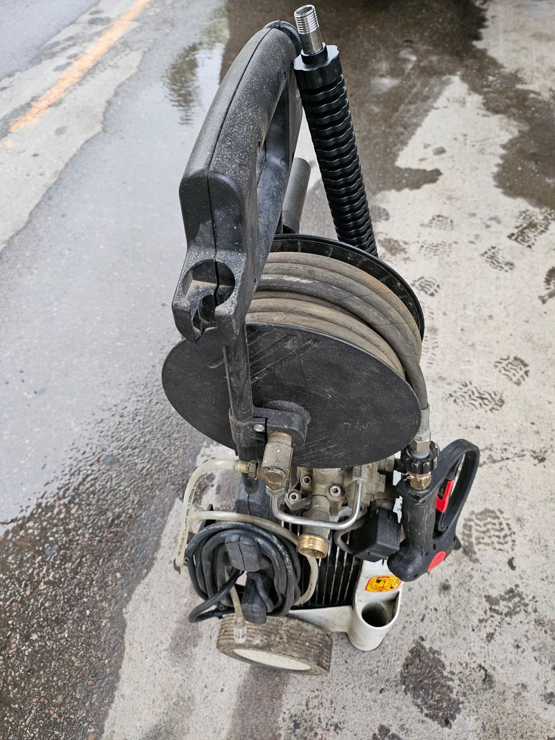 PJW3232님의 장터 판매 상품 [크란즐 고압세척기 (중고A급)] 첨부 사진