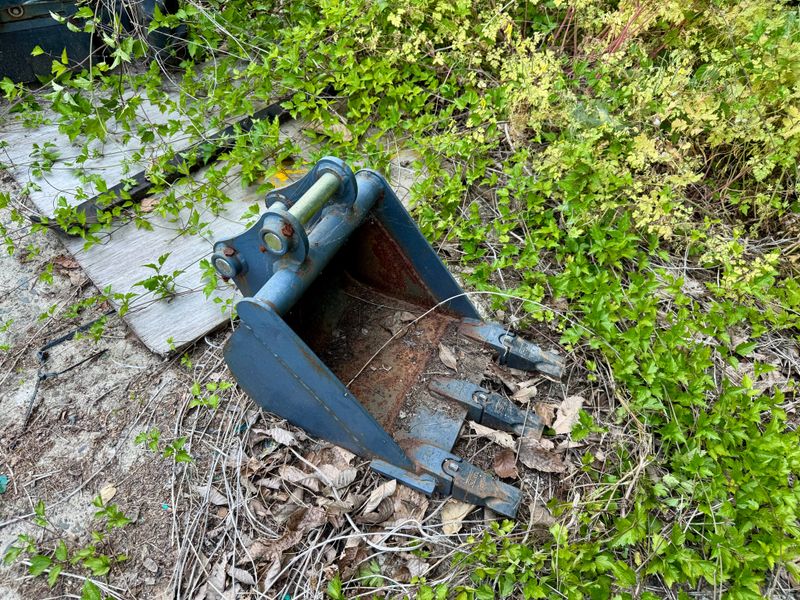 범서님의 장터 판매 상품 [농장용 미니굴삭기 코벨코15] 첨부 사진