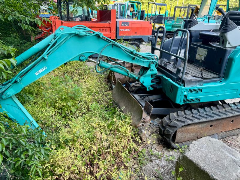 장터 상품 [농장용 미니굴삭기 코벨코15] 썸네일