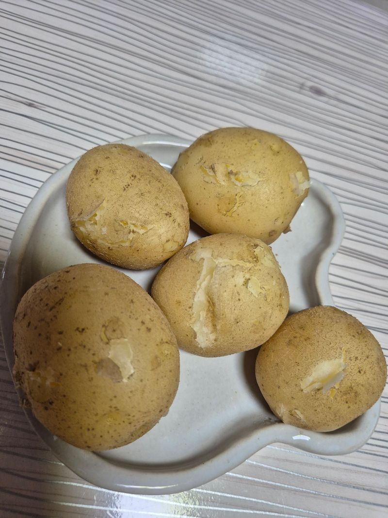 장터 상품 [포슬포슬 햇수미감자 10키로] 썸네일