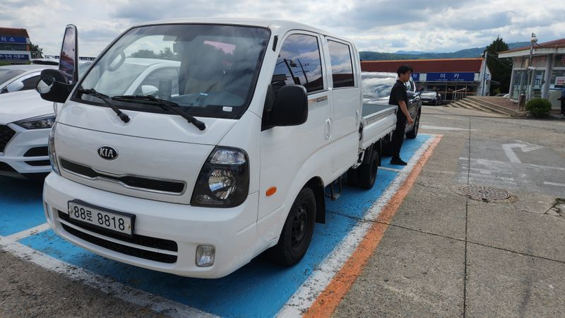 장터 상품 [봉고3 킹캡 초장축 15년식.오토.무사고.] 썸네일