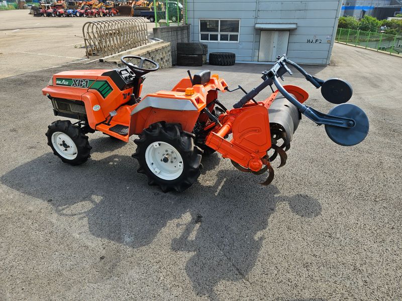 김환성님의 장터 판매 상품 [소형미니트렉터 구보다 XB-1 (12마력)] 첨부 사진