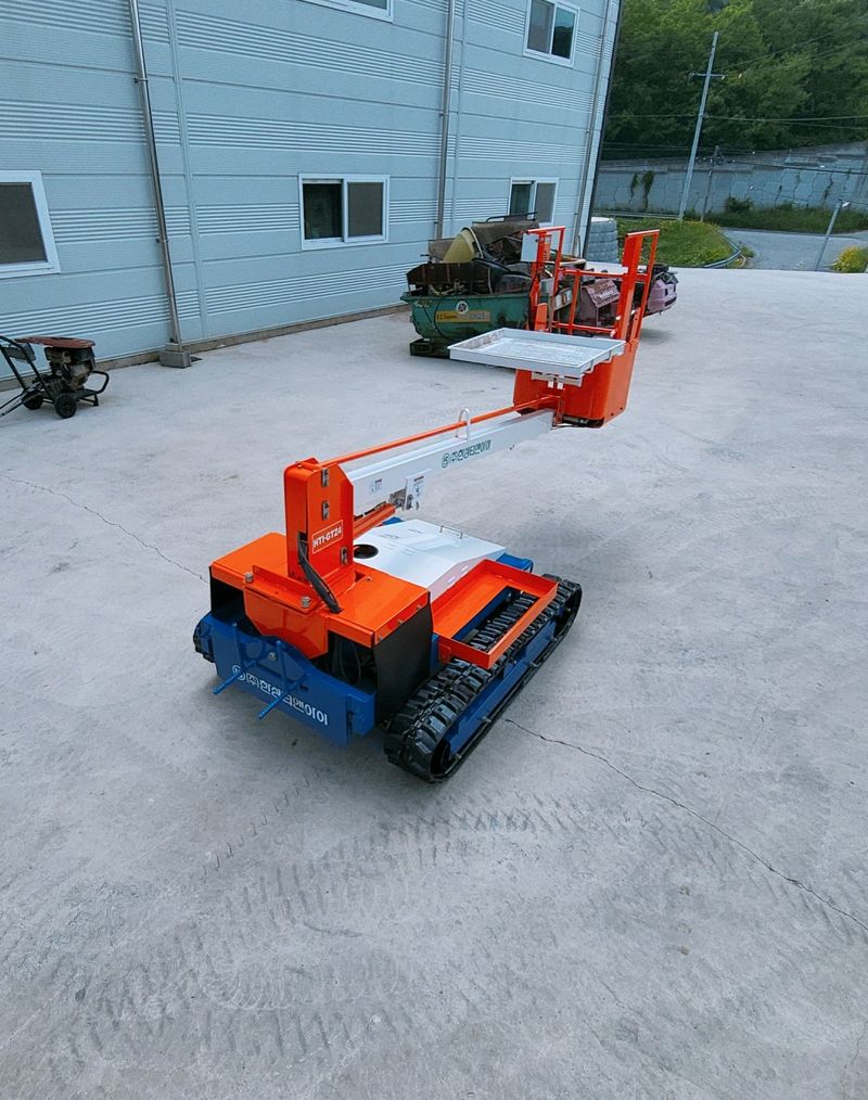 최성훈 님의 장터 판매 상품 [한성 고소 작업차 팝니다 ] 첨부 사진