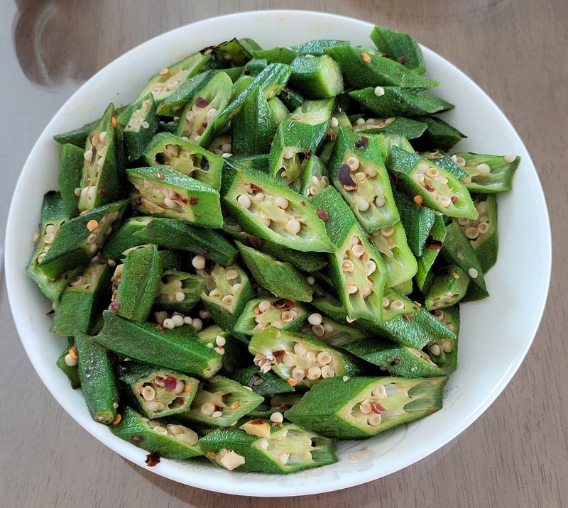 원빈님의 장터 판매 상품 [오크라 씨앗 ] 첨부 사진