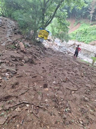 귀촌인정찬영님의 🌦 폭우 피해, 농민 분들 괜찮으신가요? 서로 위로의 말 나눠요 🤝 · 참여글 작성글 사진