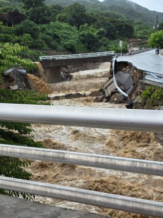 판넬공작사님의 🌦 폭우 피해, 농민 분들 괜찮으신가요? 서로 위로의 말 나눠요 🤝 · 참여글 작성글 사진