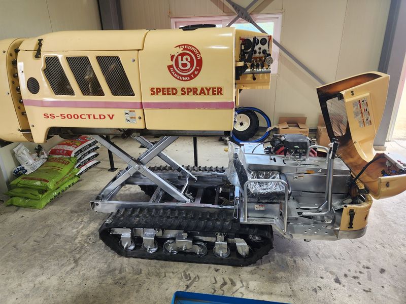 장터 상품 [농업용 소독차 궤도식(한성 감마엔진)] 썸네일