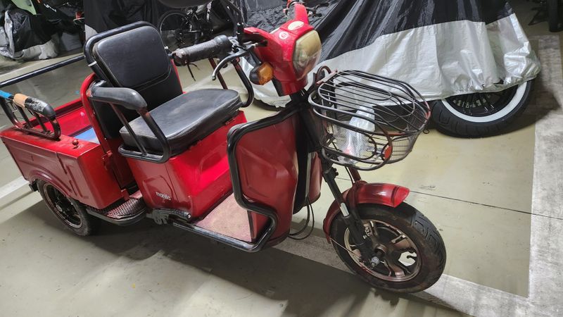 장터 상품 [3륜 전동스쿠터 ] 썸네일