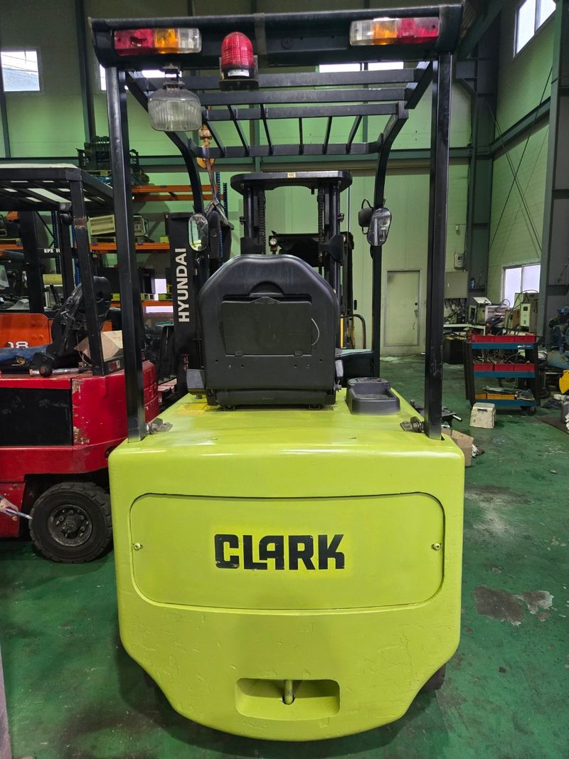 강대성님의 장터 판매 상품 [급매 클라크지게차2톤] 첨부 사진