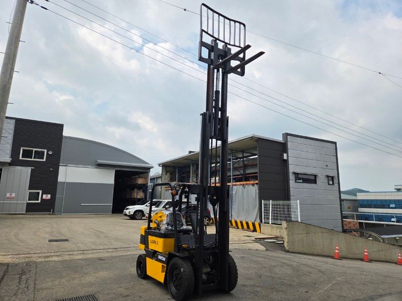 한효진님의 장터 판매 상품 [두산 2.5톤 3단 디젤 중고지게차 ] 첨부 사진