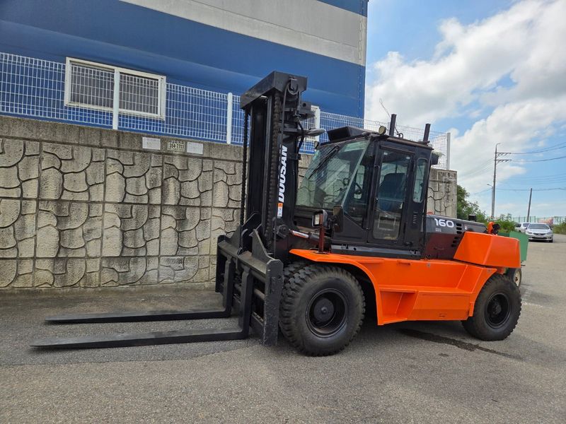 한효진님의 장터 판매 상품 [두산 16톤 자동발 디젤 중고지게차 ] 첨부 사진