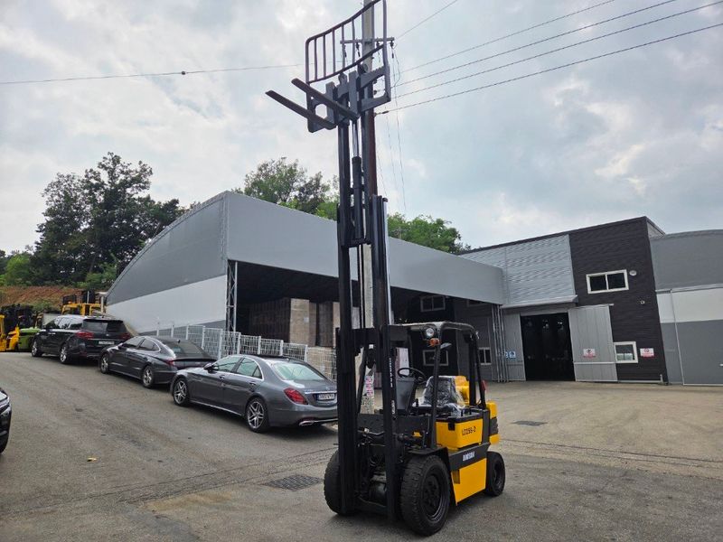 한효진님의 장터 판매 상품 [두산 2.5톤 3단 디젤 중고지게차 ] 첨부 사진