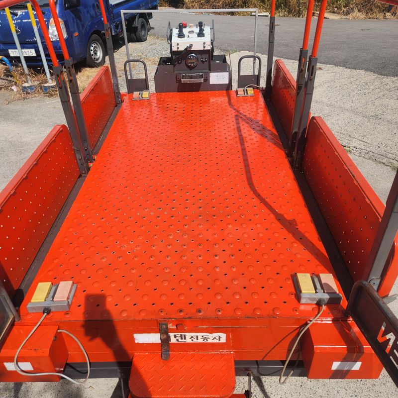 최태욱님의 장터 판매 상품 [리텐 테이블형 전동고소작업차 ] 첨부 사진