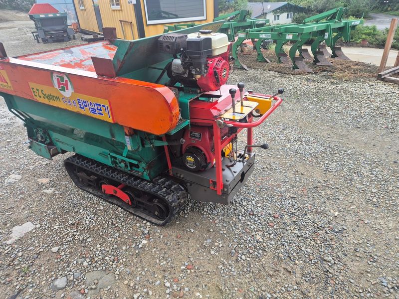 일개미(4454)님의 장터 판매 상품 [종합농기계퇴비살포기] 첨부 사진