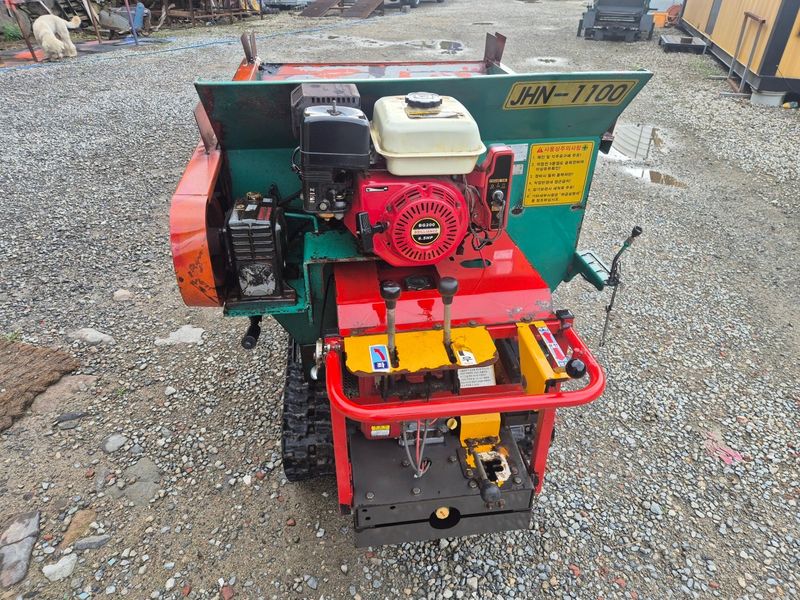 장터 상품 [종합농기계퇴비살포기] 썸네일