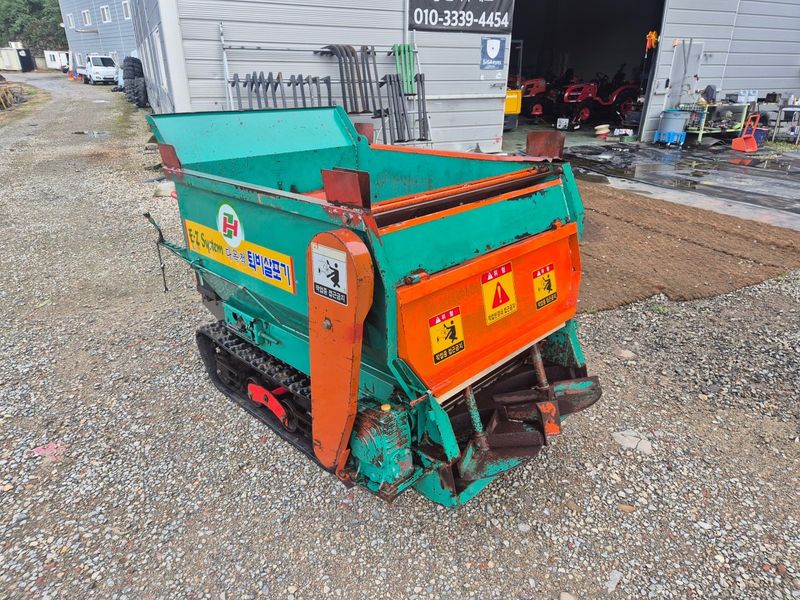 일개미(4454)님의 장터 판매 상품 [종합농기계퇴비살포기] 첨부 사진