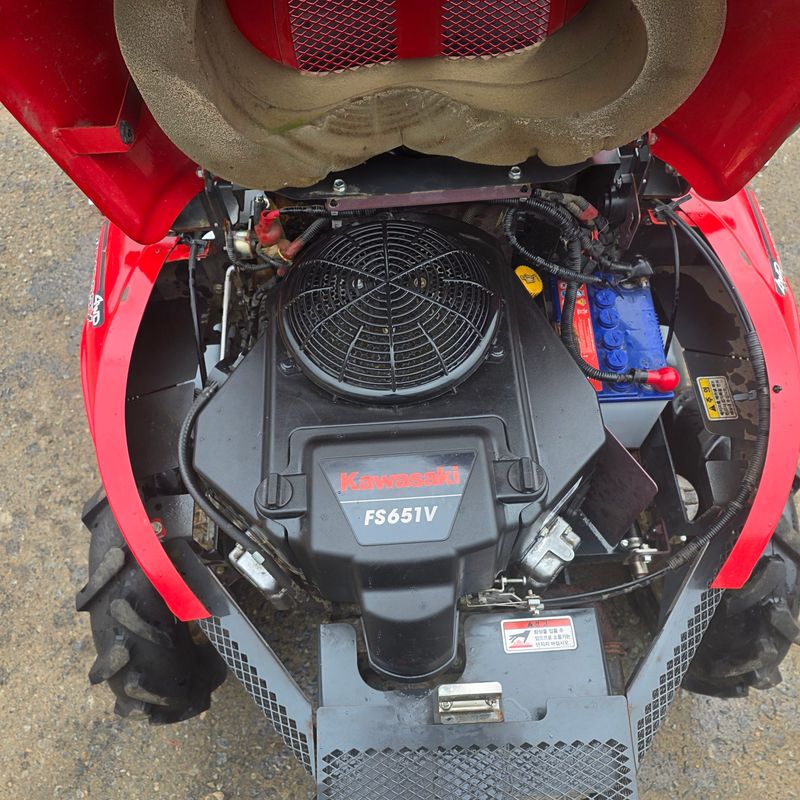 최태욱님의 장터 판매 상품 [한아4륜구동 승용제초기 ] 첨부 사진