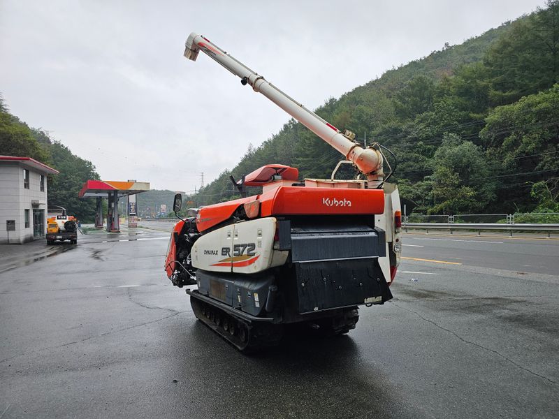 김호한님의 장터 판매 상품 [5조콤바인 임대매매] 첨부 사진