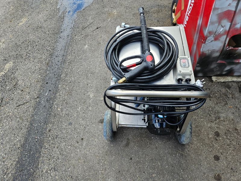 수리남3님의 장터 판매 상품 [단상 세차기 이테리펌프 호크 150바] 첨부 사진