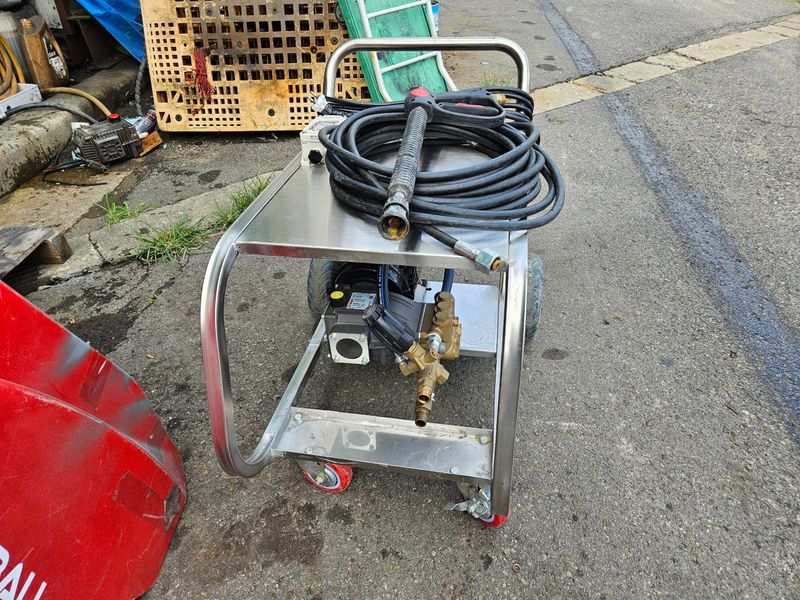 수리남3님의 장터 판매 상품 [단상 세차기 이테리펌프 호크 150바] 첨부 사진