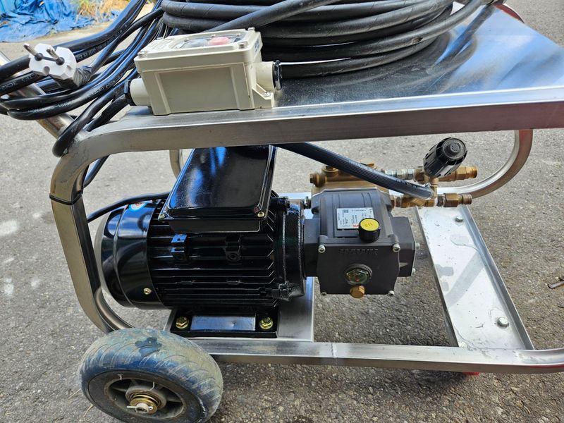 수리남3님의 장터 판매 상품 [단상 세차기 이테리펌프 호크 150바] 첨부 사진